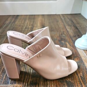 Calvin Klein Women's Nude Leather Slip On‎ Mules. Size 7.5